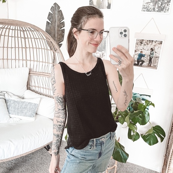 Anthropologie Moth Curved Hem Textured Knit Tank - Picture 2 of 6